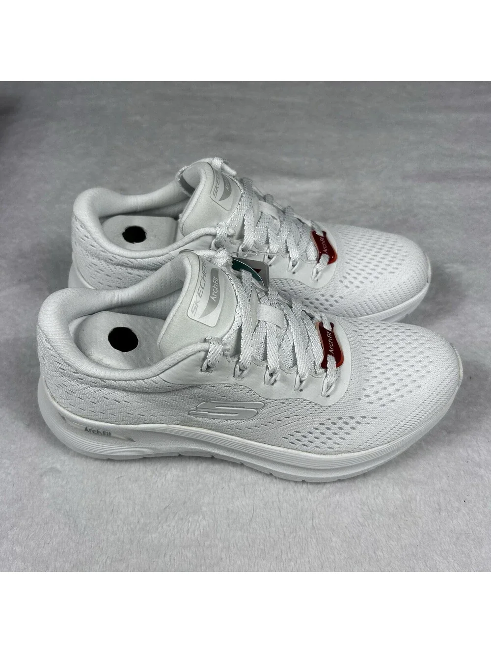 Skechers Arch Fit 2.0 Big League Shoes Womens 5 Youth 3.5 White Athletic Sneaker